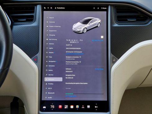 Used 2018 Tesla Model S 100D AWD/4WD image 17