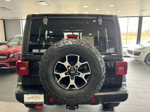 Used 2018 Jeep Wrangler Unlimited Rubicon image 4