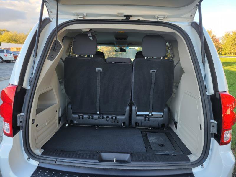 Used 2019 Dodge Grand Caravan SE w/ Power Convenience Group I FWD image 7