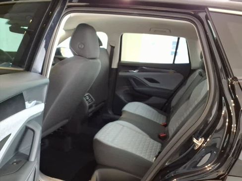 Used 2025 Volkswagen Tiguan S image 15