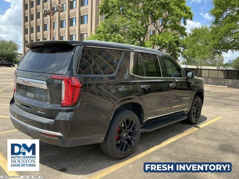 Used 2022 GMC Yukon SLT w/ SLT Premium Package image 5