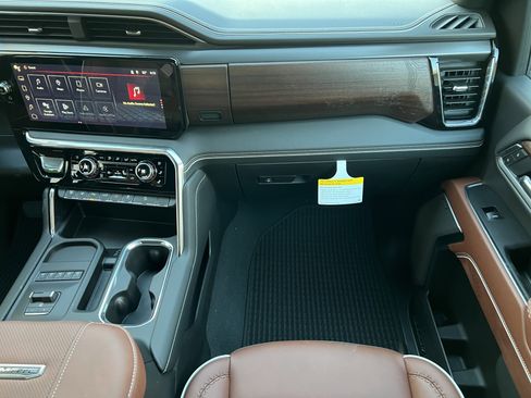 New 2026 GMC Sierra 3500 Denali Ultimate image 34