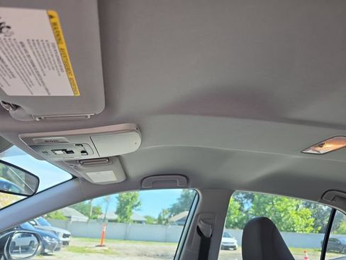 Used 2020 Toyota Camry LE FWD image 31
