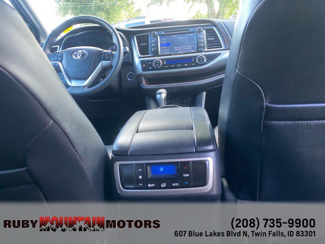 Used 2016 Toyota Highlander XLE w/ Protection Package #3 AWD/4WD image 31