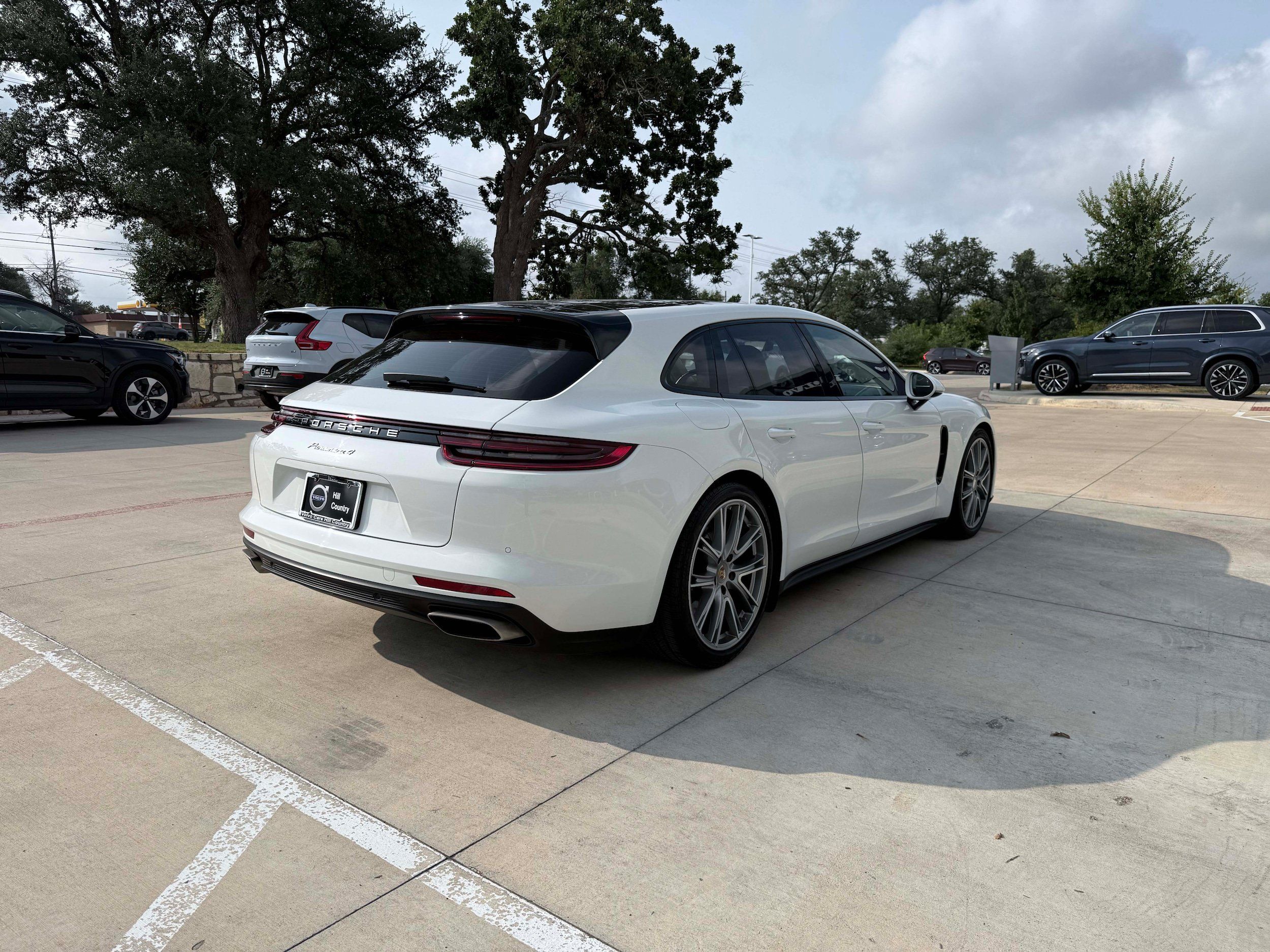 Used 2020 Porsche Panamera 4 AWD/4WD image 6