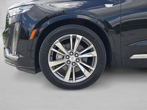 Used 2020 Cadillac XT6 Premium Luxury FWD image 25