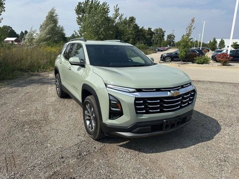 Certified 2025 Chevrolet Equinox LT w/ Convenience Package II FWD image 19