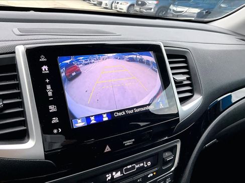 Used 2017 Honda Pilot Elite image 26