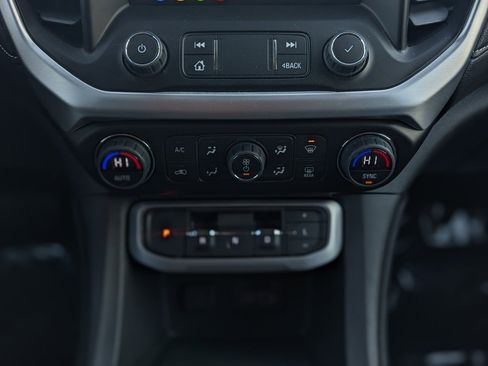 Used 2023 GMC Acadia SLE w/ Driver Convenience Package image 38