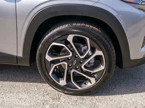 New 2026 Chevrolet Trax RS w/ Sunroof Package image 5