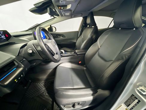 Used 2024 Toyota Prius Limited w/ Limited Premium Package FWD image 14