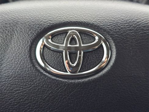 Used 2019 Toyota Tacoma SR5 image 29