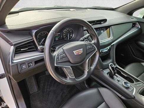 Used 2022 Cadillac XT5 Luxury FWD image 10