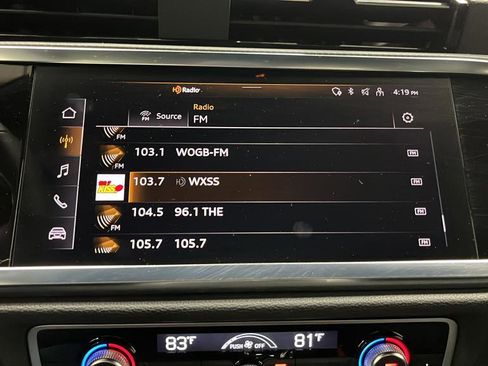 Used 2024 Audi Q3 2.0T Premium w/ Convenience Package image 15