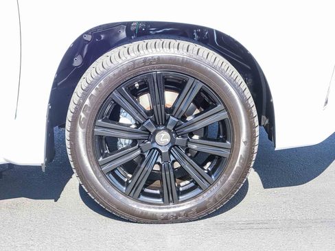 Used 2021 Lexus LX 570 4WD w/ Inspiration Series #2 image 11