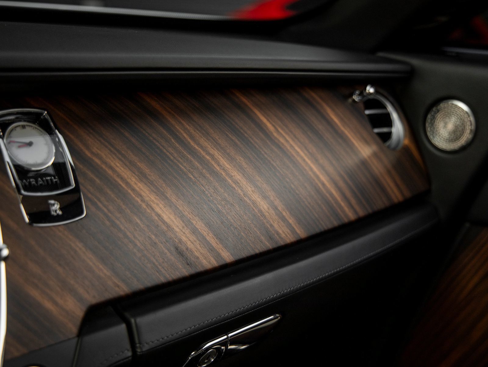 Used 2019 Rolls-Royce Wraith RWD image 35