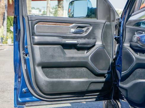 Used 2019 RAM 1500 Laramie image 14