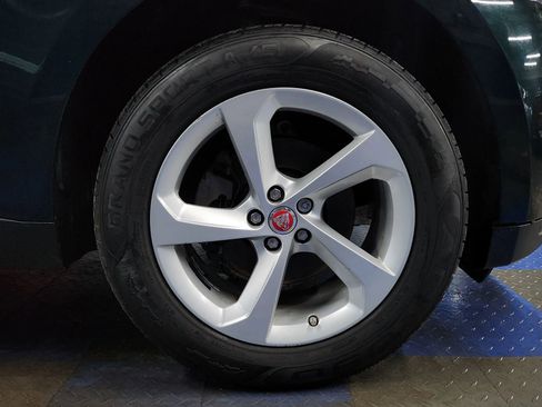 Used 2017 Jaguar F-PACE Premium image 78