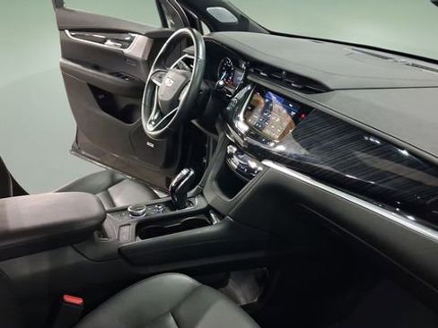 Used 2024 Cadillac XT6 Premium Luxury w/ LPO, Floor Liner Package AWD/4WD image 14