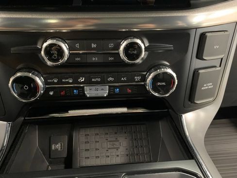 Used 2024 Ford F150 Lariat w/ Equipment Group 502A High AWD/4WD image 33