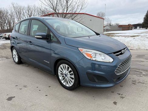 Used 2018 Ford C-MAX SE w/ Cold Weather Package image 3