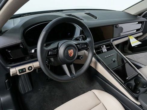 New 2026 Porsche Panamera RWD image 4