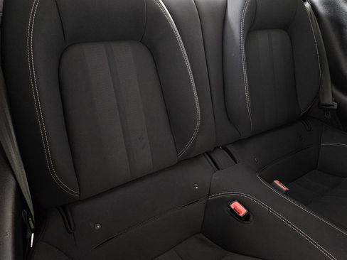 Used 2019 Ford Mustang Coupe image 27