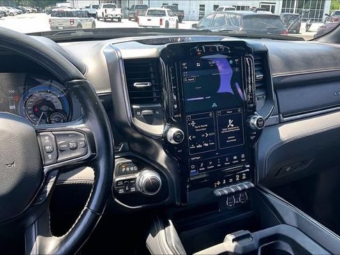 Used 2022 RAM 1500 Limited AWD/4WD image 10