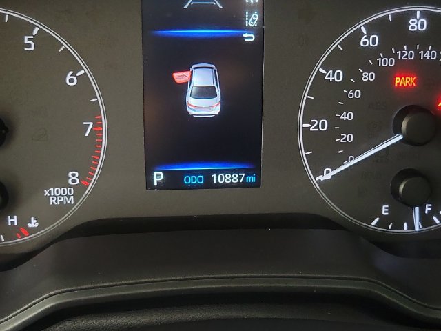 Used 2025 Toyota Corolla LE FWD image 2