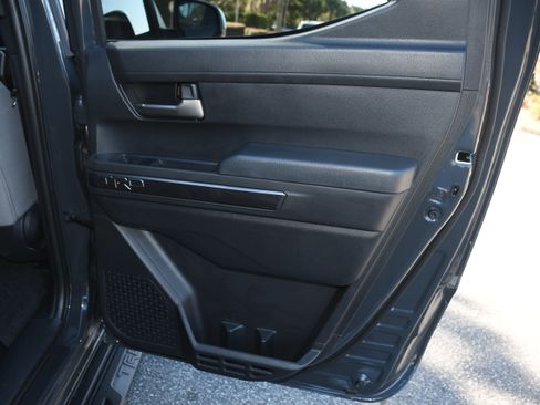 Certified 2024 Toyota Tacoma TRD Off-Road image 18