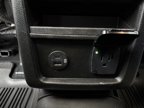 Used 2022 Ford Edge SEL w/ Convenience Package image 16