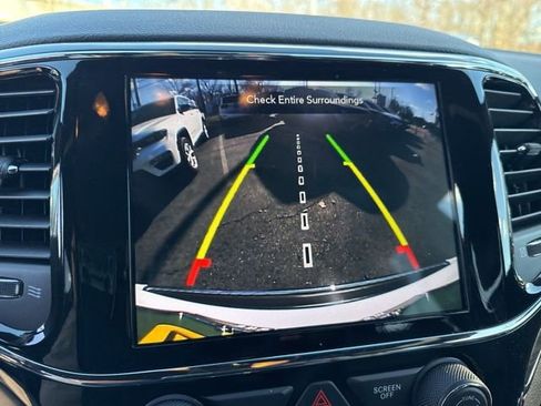 Used 2022 Jeep Grand Cherokee Limited image 15