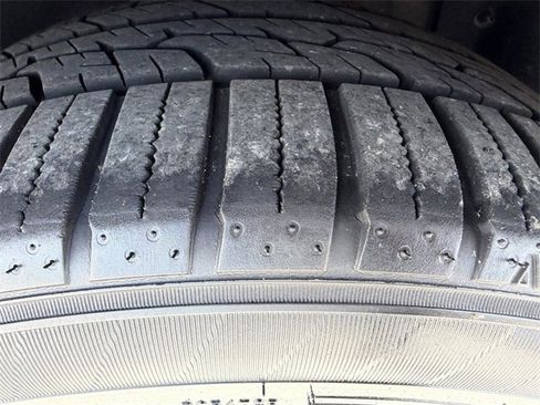 Used 2018 Nissan Maxima 3.5 SV image 38