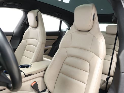 Used 2022 Porsche Taycan 4 Cross Turismo w/ Technology Package image 16