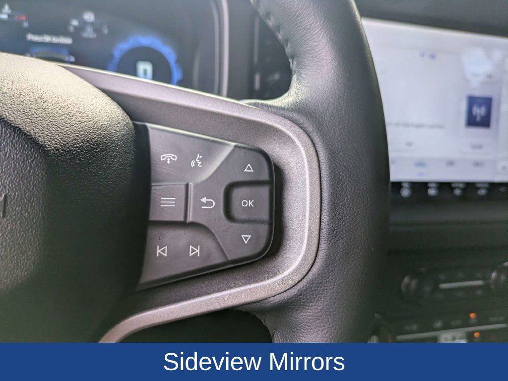 Used 2025 Ford Bronco Badlands AWD/4WD image 28
