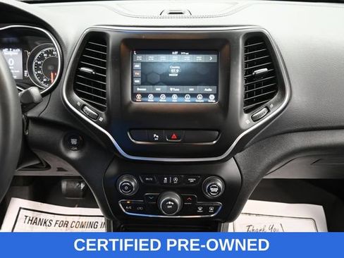 Used 2020 Jeep Cherokee Latitude Plus AWD/4WD image 16