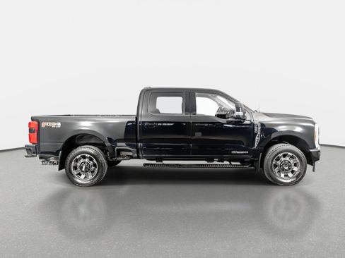 Used 2024 Ford F250 Lariat w/ Lariat Ultimate Package AWD/4WD image 5