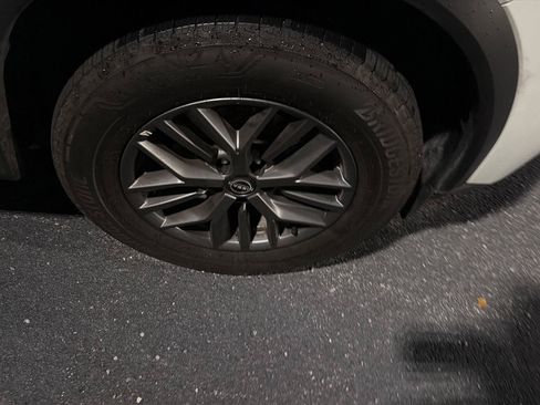 Used 2023 Nissan Rogue S FWD image 7
