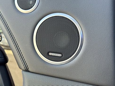 Used 2020 Land Rover Range Rover HSE image 14