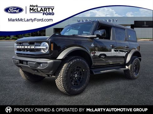 New 2026 Ford Bronco Outer Banks w/ Sasquatch Package image 1