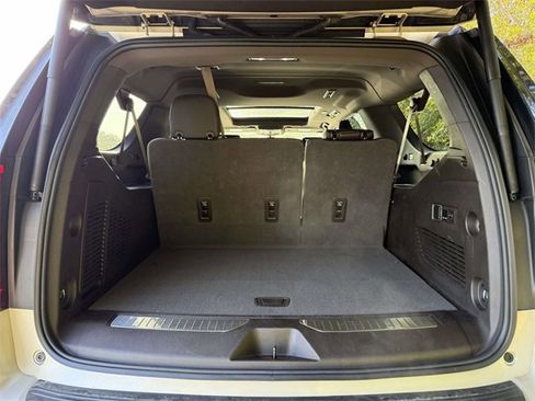 Certified 2022 GMC Yukon XL Denali w/ Max Trailering Package image 11