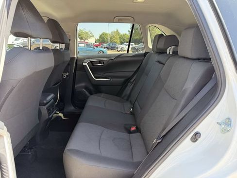 Used 2024 Toyota RAV4 XLE FWD image 26