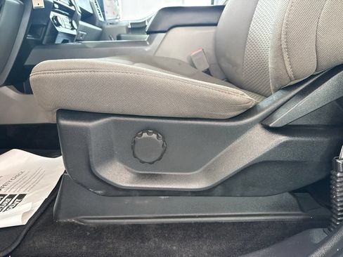 Used 2018 Ford F150 XLT AWD/4WD image 19