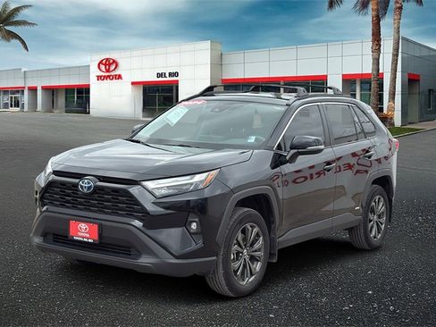 Used 2024 Toyota RAV4 XLE Premium image 6