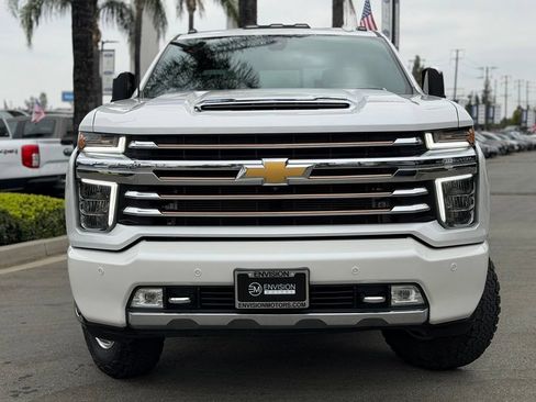 Used 2021 Chevrolet Silverado 3500 High Country w/ Technology Package AWD/4WD image 4