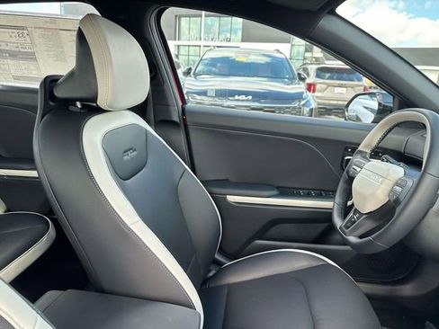 New 2025 Kia K4 GT-Line w/ GT-Line Premium Package image 13