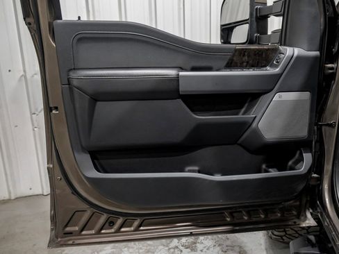 Used 2023 Ford F350 Lariat w/ Sport Appearance Package image 45