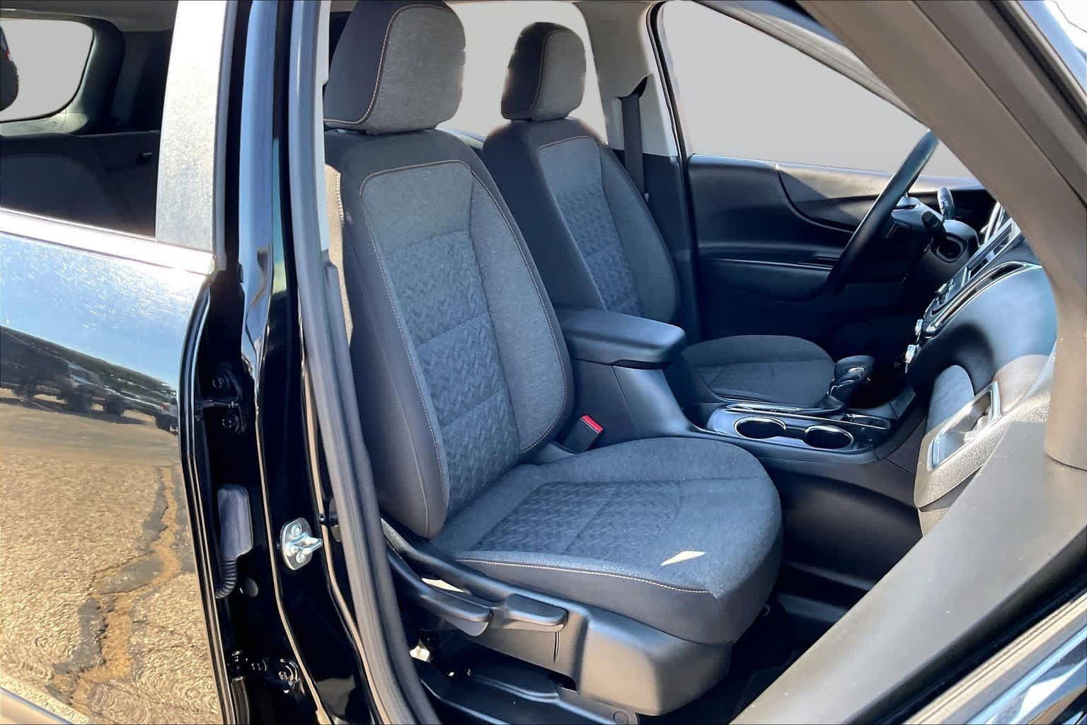 Used 2024 Chevrolet Equinox LT AWD/4WD image 9
