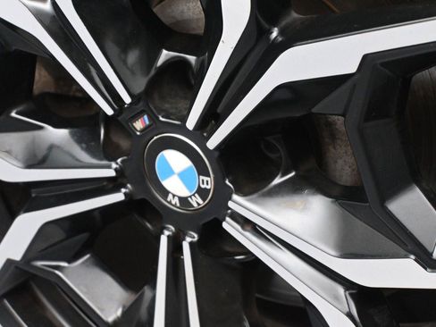 Used 2023 BMW X4 xDrive30i w/ M Sport Package AWD/4WD image 26
