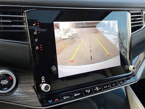 Used 2022 Jeep Wagoneer Series III w/ Premium Group I image 21